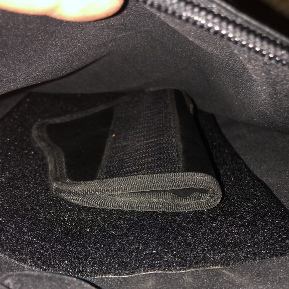 COPY - NWT concealed carry black purse in excellent shape - Picture 9 of 12